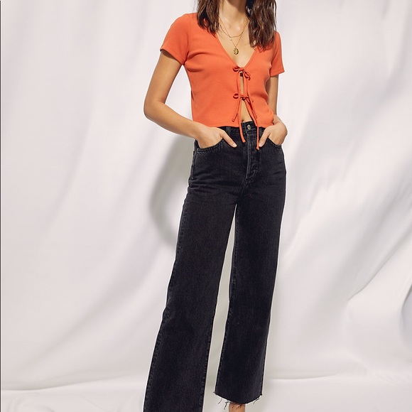 Aritzia Wilfred free tie top - Picture 3 of 8